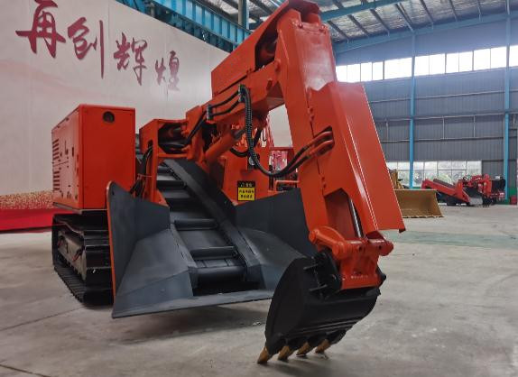 履帶扒渣機(jī) 履帶扒渣機(jī)