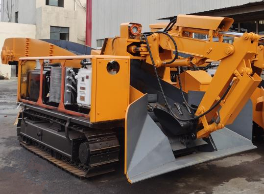 履帶扒渣機(jī) 履帶扒渣機(jī)